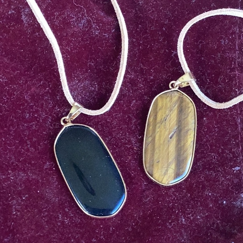 TIGER EYE 👁️ or  BLACK ONYX PENDANT 
on LEATHER CORD NECKLACE NWT